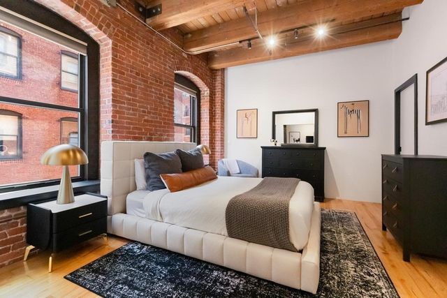 21 Wormwood St 422, Boston, MA 02210