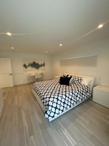 260 Sunrise Drive H, Key Biscayne, FL 33149