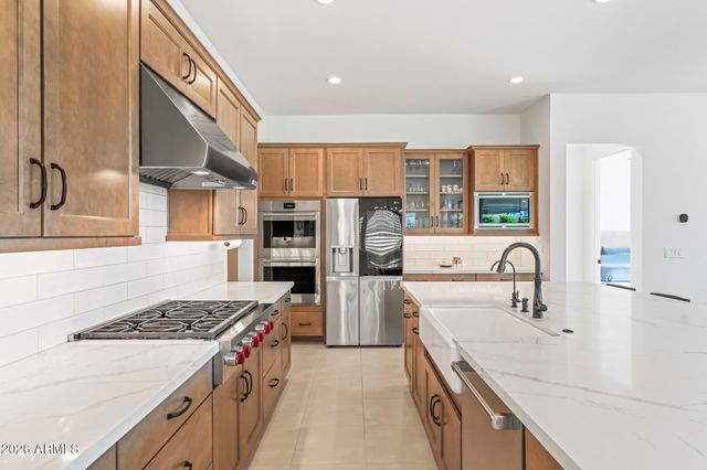 17245 W MIDDLEBURY Street, Surprise, AZ 85388