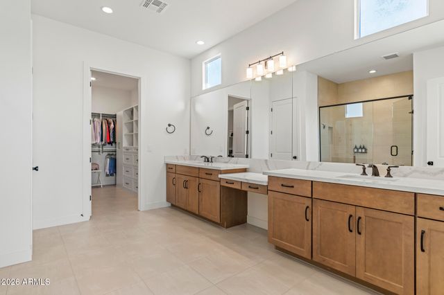 17245 W MIDDLEBURY Street, Surprise, AZ 85388