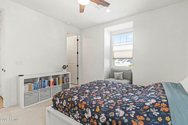 17245 W MIDDLEBURY Street, Surprise, AZ 85388