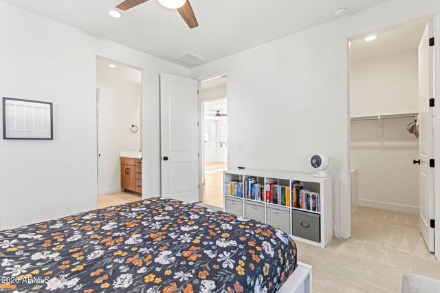 17245 W MIDDLEBURY Street, Surprise, AZ 85388