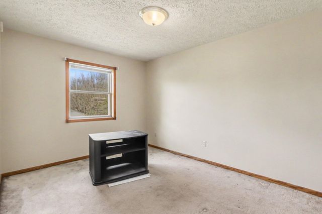 7954 Bracken Pkwy, Hobart, IN 46342