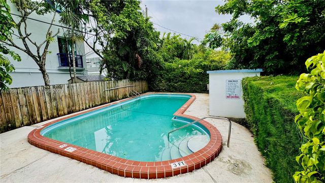 1120 102nd st 7, Bay Harbor Islands, FL 33154