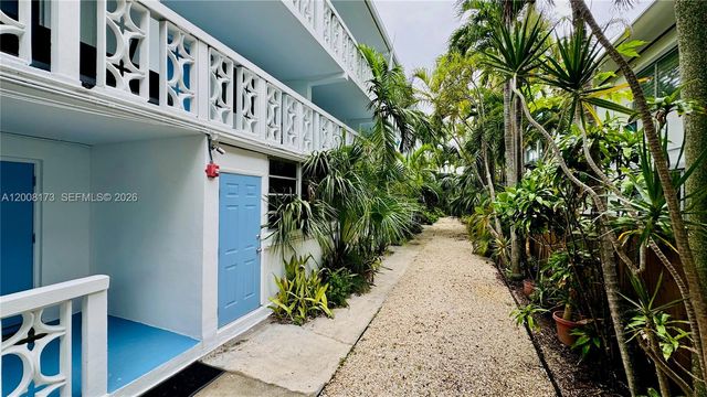 1120 102nd st 7, Bay Harbor Islands, FL 33154