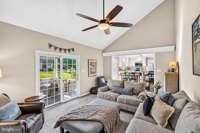 1110 COTSWOLD LN, West Chester, PA 19380