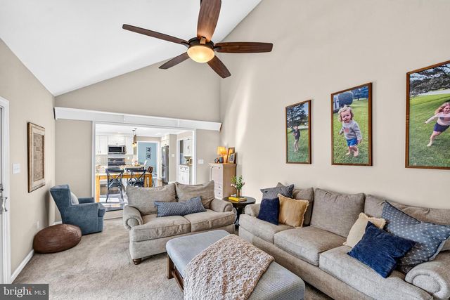 1110 COTSWOLD LN, West Chester, PA 19380
