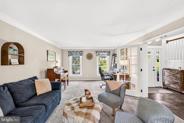 1110 COTSWOLD LN, West Chester, PA 19380