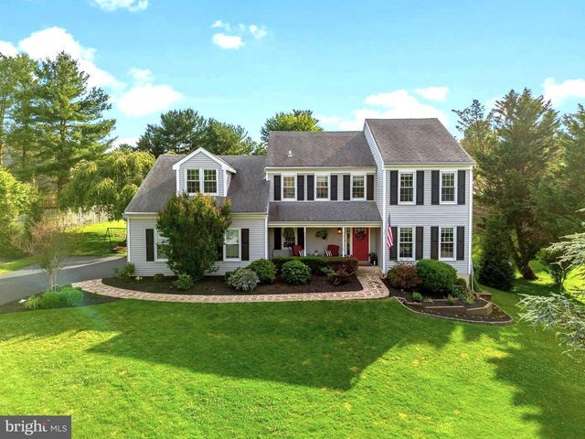 1110 COTSWOLD LN, West Chester, PA 19380