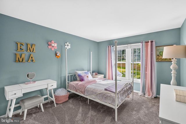 1110 COTSWOLD LN, West Chester, PA 19380