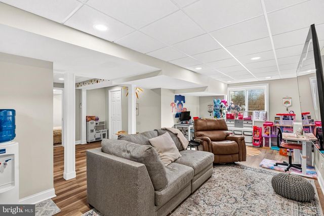 1110 COTSWOLD LN, West Chester, PA 19380