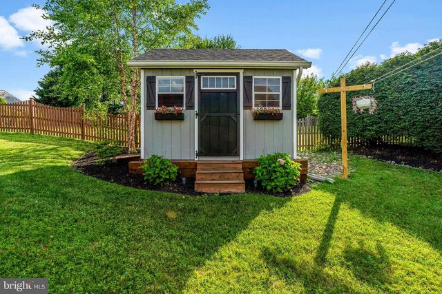 1110 COTSWOLD LN, West Chester, PA 19380