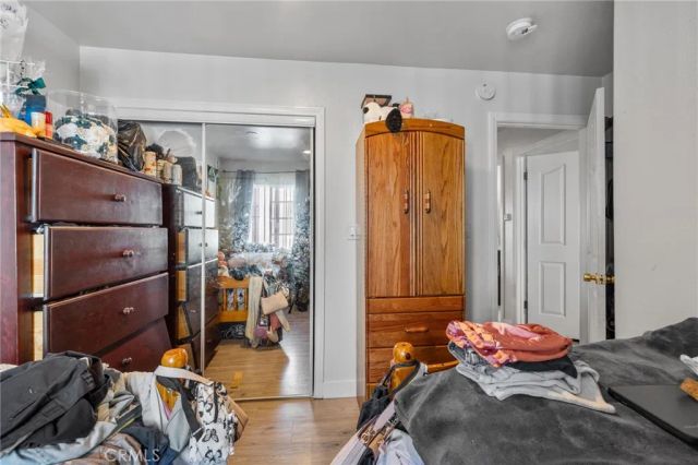 879 E 40th Place, Los Angeles, CA 90011