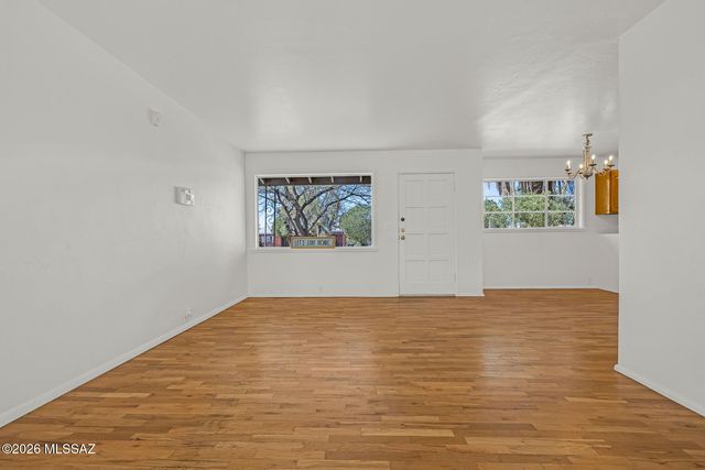 2758 N Warren Avenue, Tucson, AZ 85719