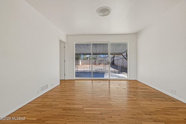 2758 N Warren Avenue, Tucson, AZ 85719