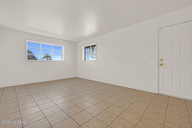 2758 N Warren Avenue, Tucson, AZ 85719