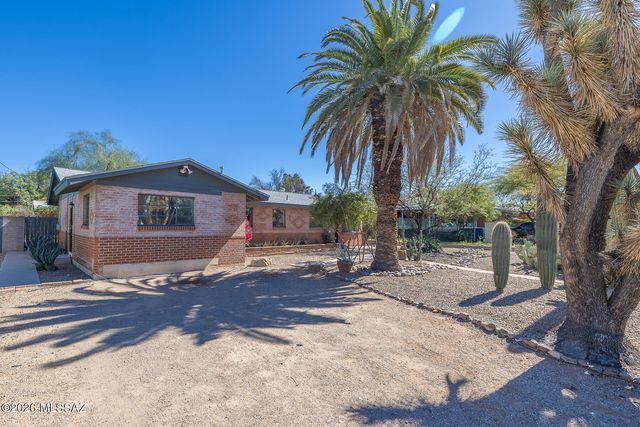 2758 N Warren Avenue, Tucson, AZ 85719
