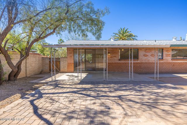 2758 N Warren Avenue, Tucson, AZ 85719