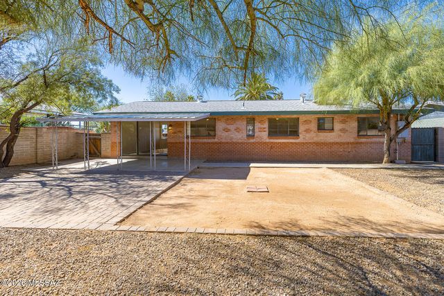2758 N Warren Avenue, Tucson, AZ 85719