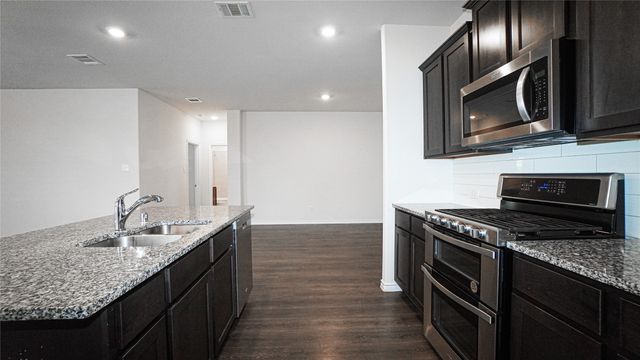 871 Philadelphia Street, Fate, TX 75189