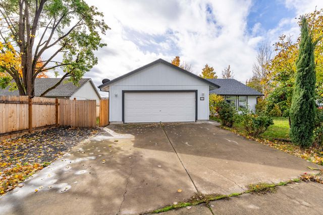 468 Merlee Circle, Eagle Point, OR 97524