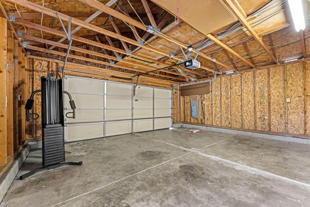 468 Merlee Circle, Eagle Point, OR 97524