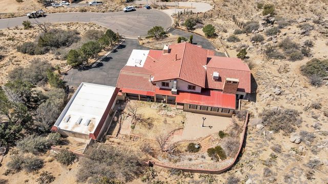 1512 LA TUNA Place SE, Albuquerque, NM 87123