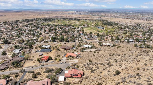 1512 LA TUNA Place SE, Albuquerque, NM 87123