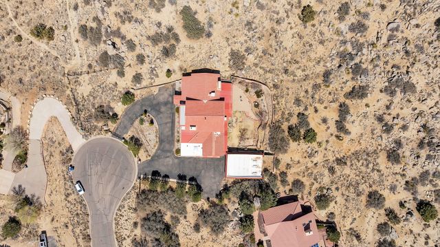 1512 LA TUNA Place SE, Albuquerque, NM 87123