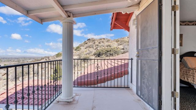 1512 LA TUNA Place SE, Albuquerque, NM 87123