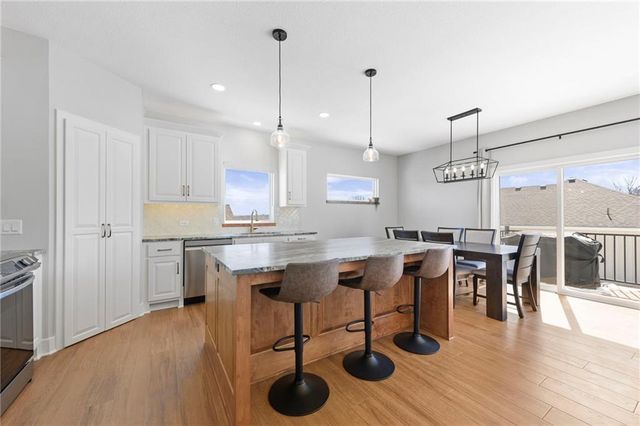 205 Prairie Rose Circle, Smithville, MO 64089