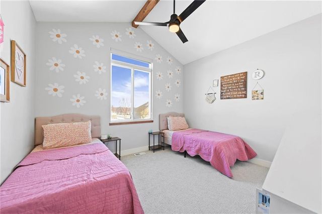 205 Prairie Rose Circle, Smithville, MO 64089