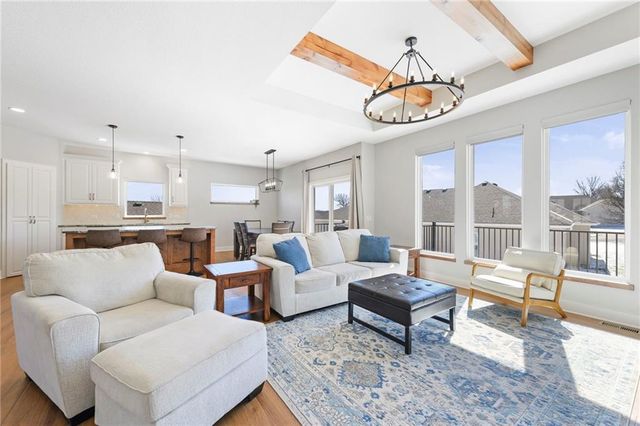 205 Prairie Rose Circle, Smithville, MO 64089