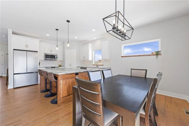 205 Prairie Rose Circle, Smithville, MO 64089