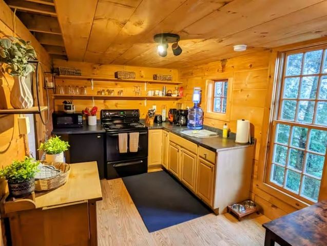 108 Tyler Way, Bath, NH 03740