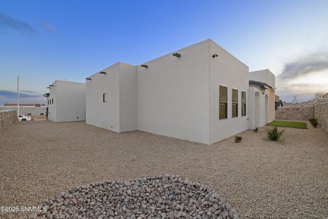 2901 East Springs Road, Las Cruces, NM 88011