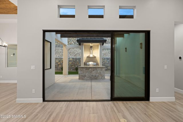 2901 East Springs Road, Las Cruces, NM 88011