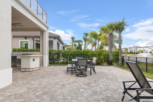 12510 Solano Bay Circle, Palm Beach Gardens, FL 33412