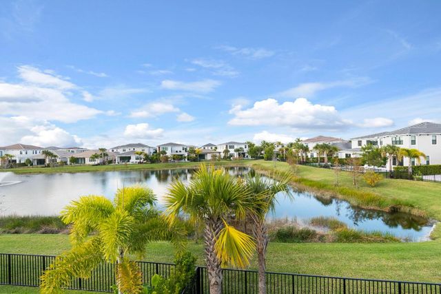 12510 Solano Bay Circle, Palm Beach Gardens, FL 33412