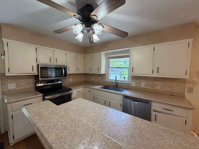 112 N Earls Avenue, Corbin, KY 40701