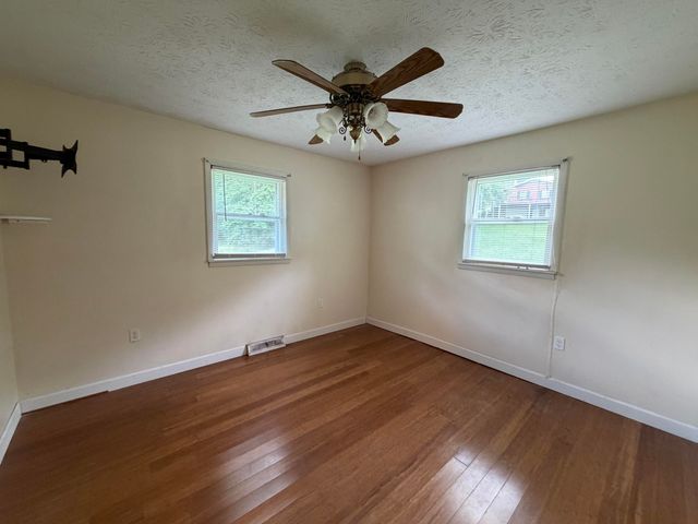 112 N Earls Avenue, Corbin, KY 40701