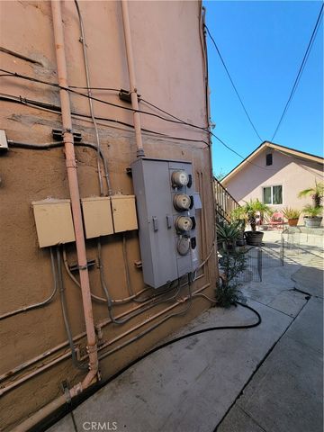 473 Savannah, Los Angeles, CA 90033