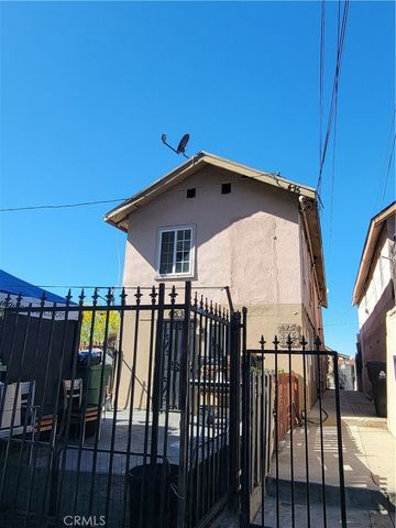 473 Savannah, Los Angeles, CA 90033