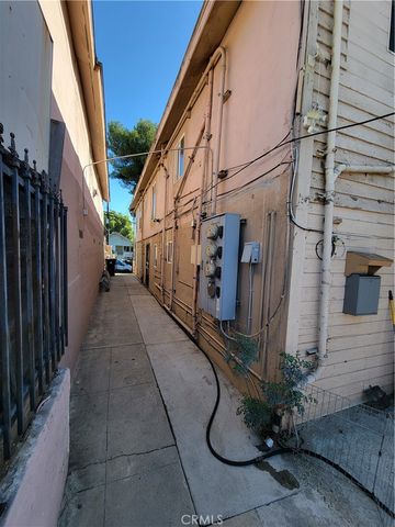 473 Savannah, Los Angeles, CA 90033