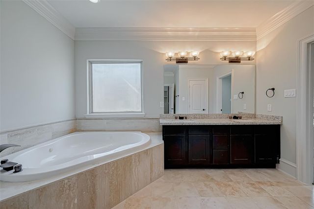 5226 Kiam Street 1002, Houston, TX 77007