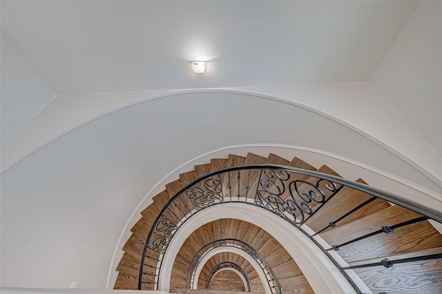 5226 Kiam Street 1002, Houston, TX 77007