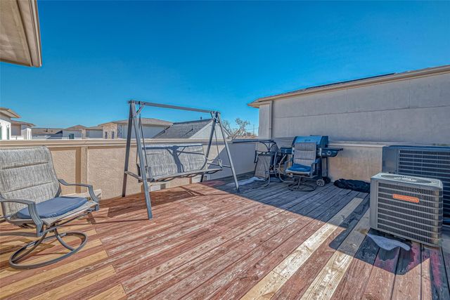 5226 Kiam Street 1002, Houston, TX 77007