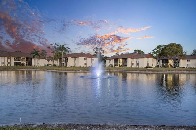 113 Lake Pine Circle C-1, Greenacres, FL 33463