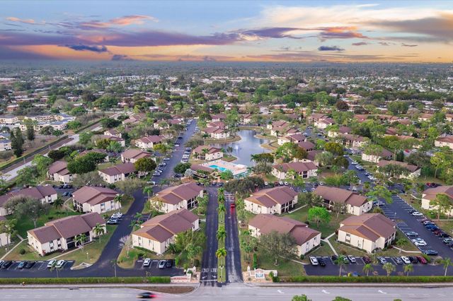 113 Lake Pine Circle C-1, Greenacres, FL 33463