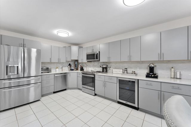 113 Lake Pine Circle C-1, Greenacres, FL 33463